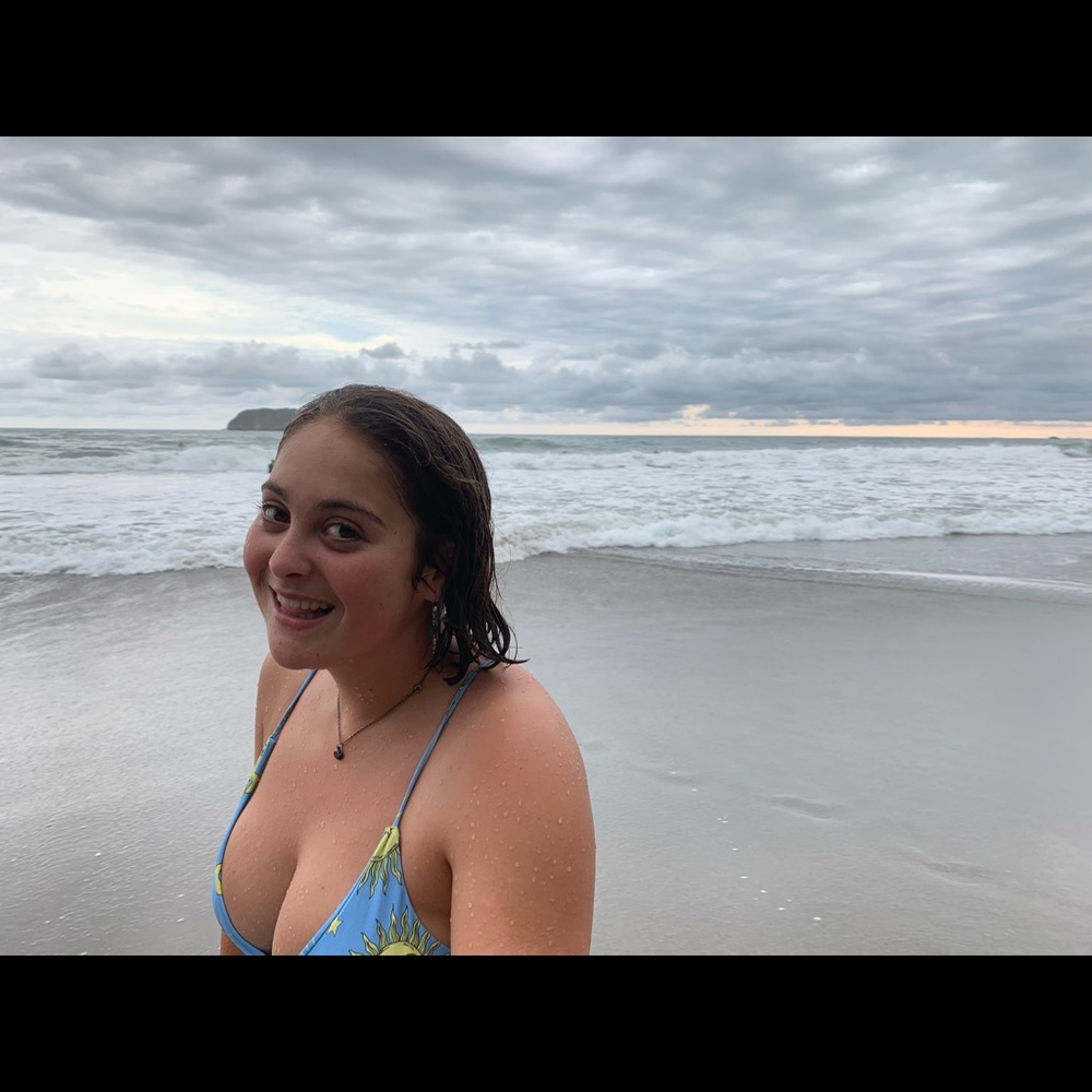 Meet your Posher, Gaby